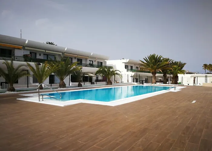 Beach & Pool